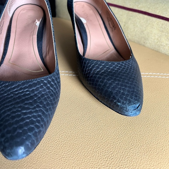 Vionic arch support heels - Picture 2 of 5